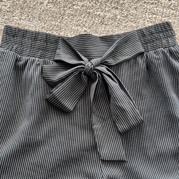 Dressy Flowy Shorts - Picture 2 of 5